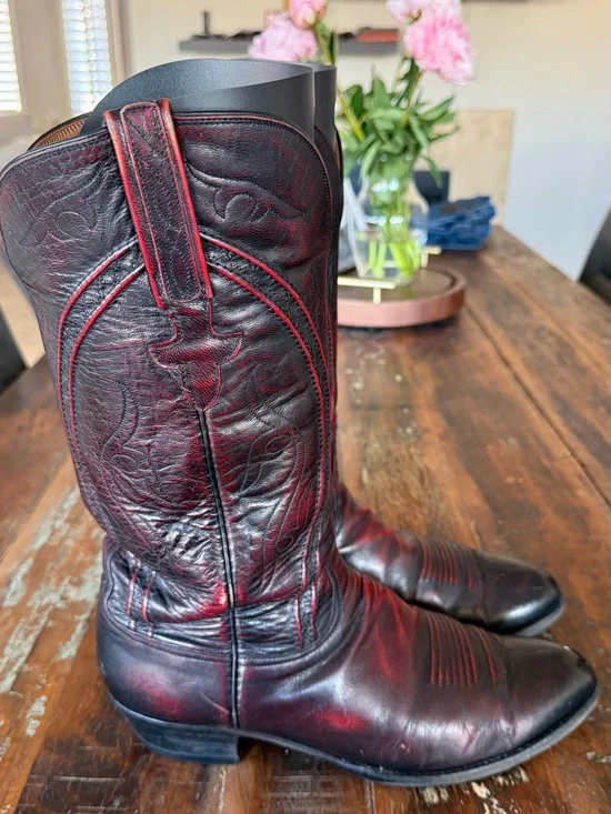 Men’s Vintage Lucchese Classic Boots
